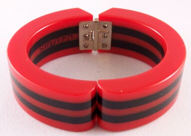 JE8 Judith Evans  red/blk stripe hinged bracelet
